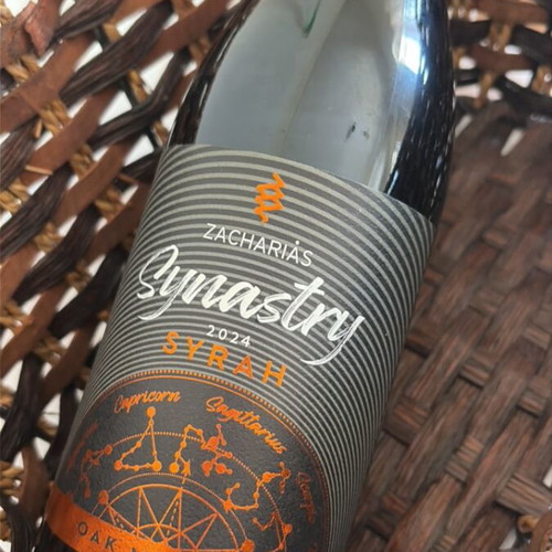 Syrah wine 2024 with gift basket