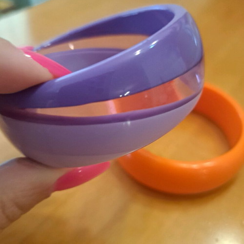 Bracelets like new, pack of 3 multicolored