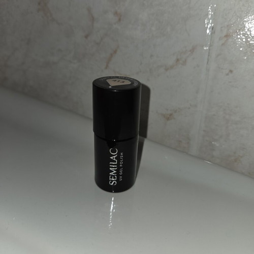 Semilac 413 Desert Ivory nail polish like new