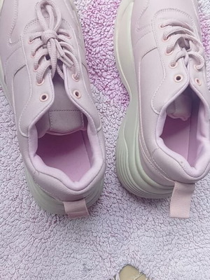 Chunky sneakers size 40 like new, soft pink