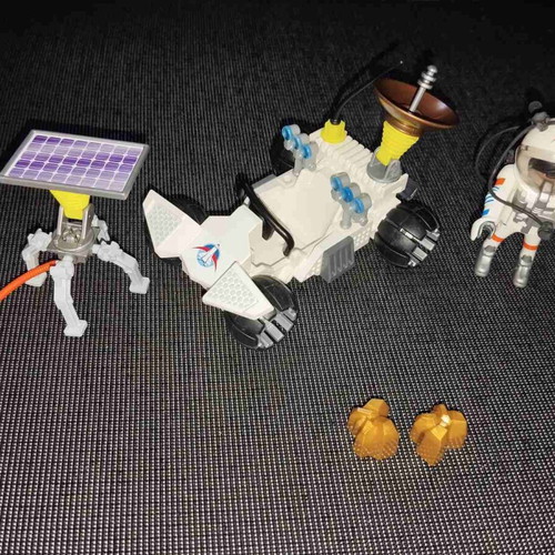 Playmobil astronaut set with exploration vehicle like new