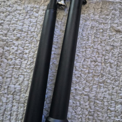 Jump rope new with adjustable length and carrying pouch