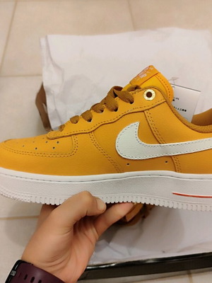 Παπούτσια Nike πορτοκαλί καινούργια στο κουτί τους, μέγεθος 37.5