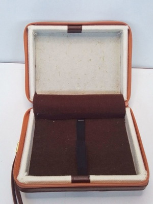Fabric cosmetic case used with velvet interior