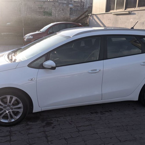 Kia Ceed Sportswagon 2013 diesel manual, used, white, 1.4L, 232000 km