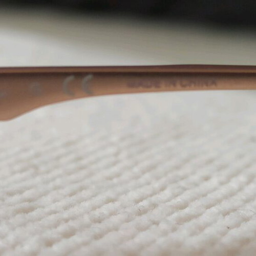 Rayban eyeglass skeleton like new, rose gold
