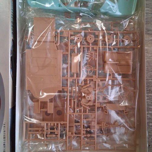 Fujimi Ford GT40 P1075 '68 Le Mans plastic model 1/24 scale