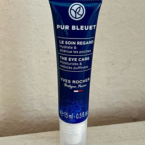 Yves Rocher Pur bleuet Le soin regard new