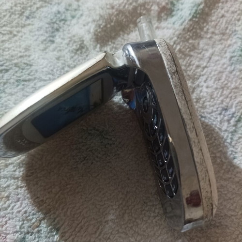 Lighter used, mobile phone shaped