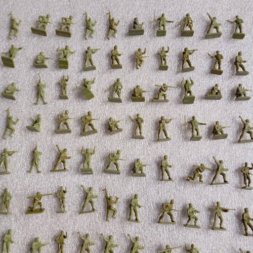 Vintage Airfix Matchbox 1:72 WWII US Marines figures set, 107 pcs
