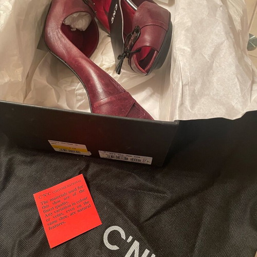 C’N’C’ Leather Pumps new, No 37, burgundy color