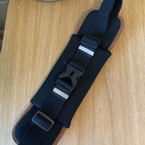 Ugreen Waist Bag like new, black, waterproof neoprene