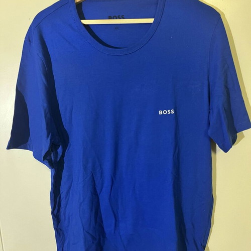 Hugo Boss T-shirt XXL blue like new