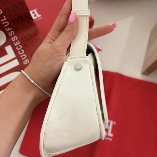 Diesel shoulder bag like new, white