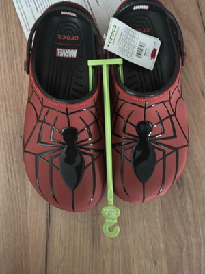 Crocs Spider-Man clogs, red