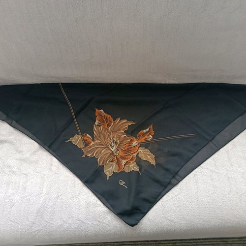 Headscarf used, black, size 80x80 cm