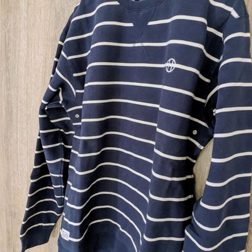 Huf sweatshirt XL new with light fleece lining