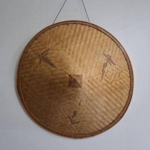 Traditional Asian Conical Hat made of Bamboo and Straw like new, 40cm
