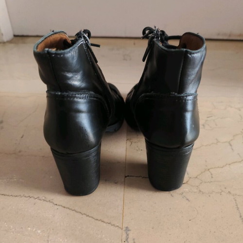 Leather ankle boots used, black, size 37 with zipper