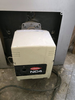 Λέβητας πετρελαίου Wolf R11 μαντεμένιος 50000 θερμίδες και καυστήρας Cuenod NC4 σαν καινούργια εγκατάσταση