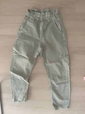 Zara pants like new