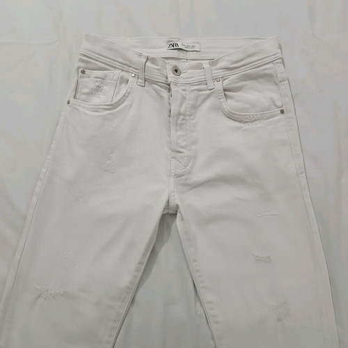 ZARA Men's White Slim Fit Pants Like New with Distressed Design