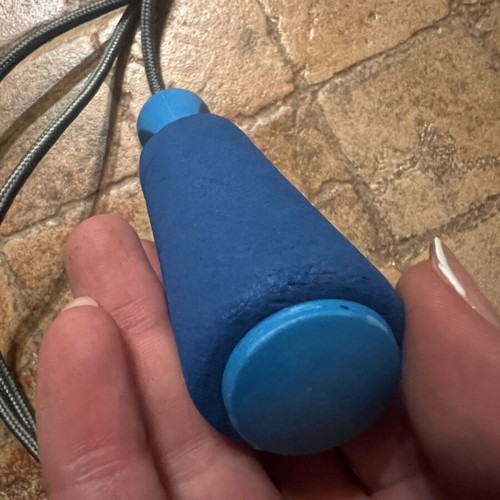 Fitness jump rope like new with soft handles and plastic protector