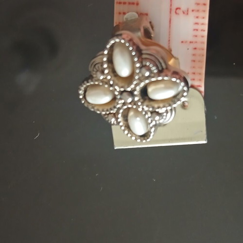Vintage clips light luxury like new