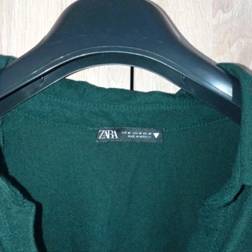 Zara crop top like new, green with ruching and drawstrings