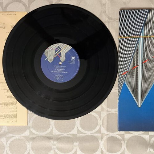 Yes vinyl records used: Owner of a lonely heart, Fragile, Going for the one