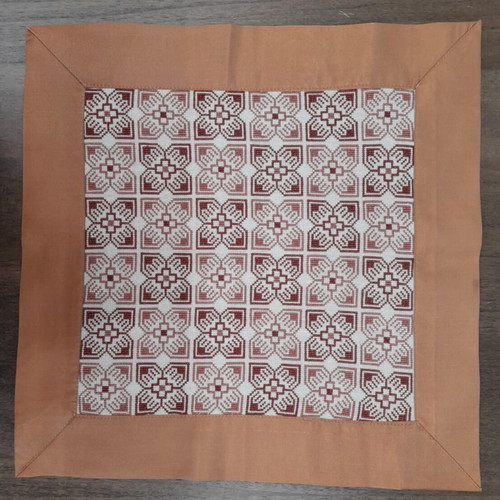 Napkin with geometric pattern new, 40cm x 40cm