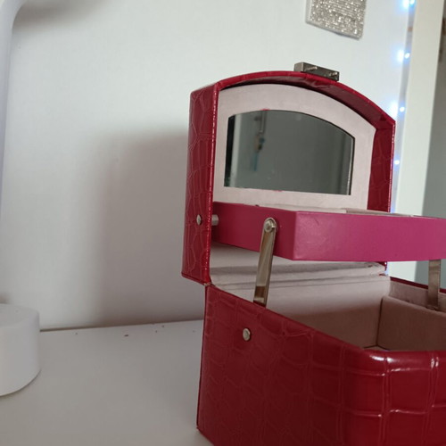 Jewelry box like new, red, multi-level with croco texture