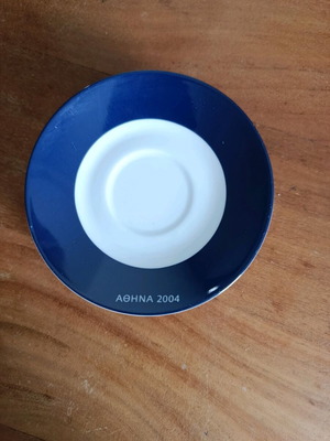 Σετ 4 συλλεκτικά πιατάκια Αθήνα 2004 σαν καινούργιο, επίσημα ολυμπιακά