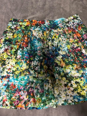 Mini floral skirt Zara like new, multicolor