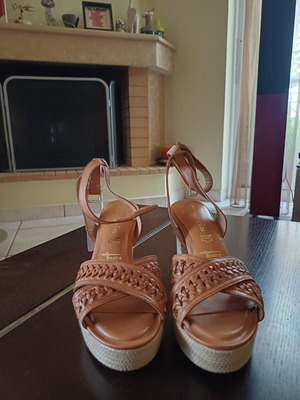 Tamaris women's sandals new brown size 37