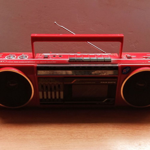 Boombox Fairmate RD 1210 Asahi cassette radio used, vintage 1980 red