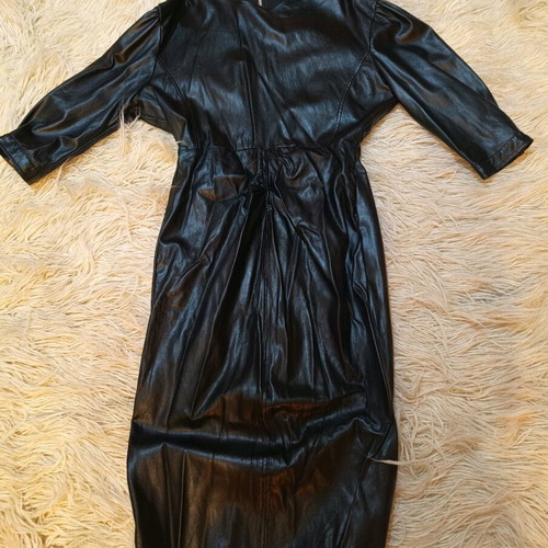 Zara dress with leather texture black like new, size XL