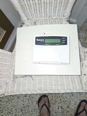Texecom Premier 412 plus LCD Keypad alarm system like new