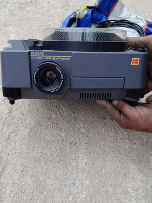 Kodak Ektapro 3010 Slide Projector used with telephoto lens and remote