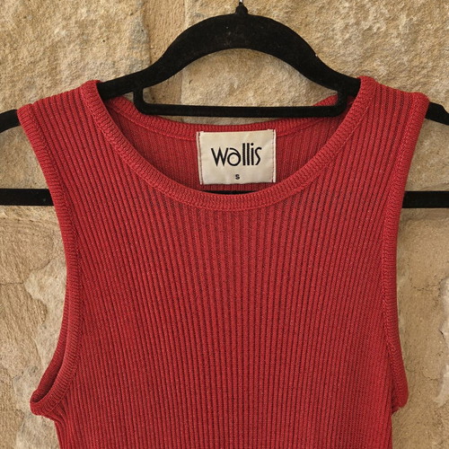 Wallis Red Ribbed Knit Sleeveless Tank Top like new