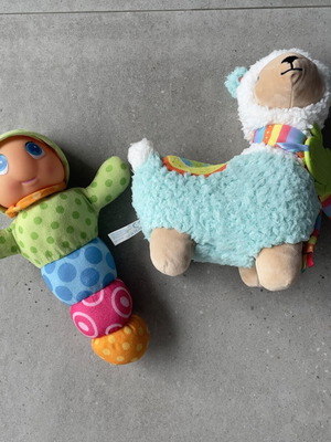 Baby plush toys like new, set of two