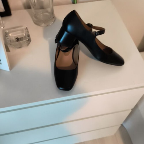 Mary Jane Tsouderos Black Pumps Size 40 Used