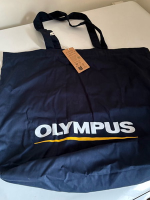 Μεγάλη υφασμάτινη τσάντα Olympus αχρησιμοποίητη, 45×45 εκ.