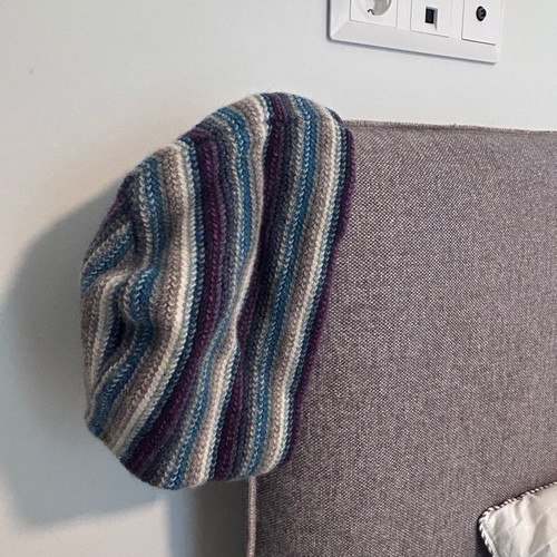 Unisex hipster knitted wool beanie new, multicolor blue