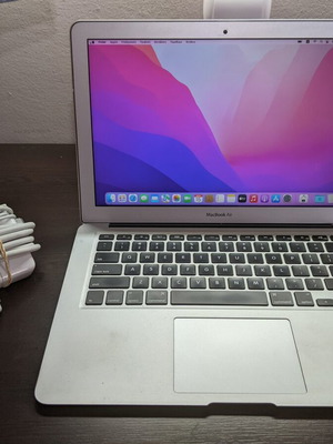 Apple MacBook Air 13,3" A1466 2015 σαν καινούργιο, Intel i5, 8GB RAM, 256GB SSD