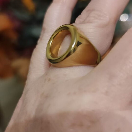 Gold ring new, stainless steel, size 8, circular design