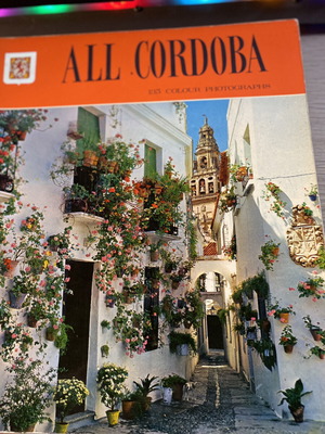 Vintage travel albums used, pack of 2 books "All Mallorca" and "All Cordoba"