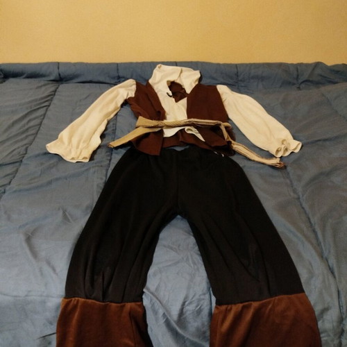 Pirate costume used, Disney, for ages 6+