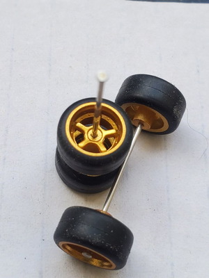 Hot wheels ρόδες