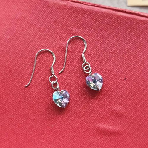 Silver 925 earrings with iridescent purple heart crystals